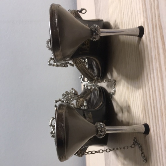 Fun sparkly heels - Picture 4 of 7